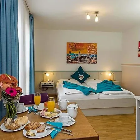 Hotel Amenity 3*