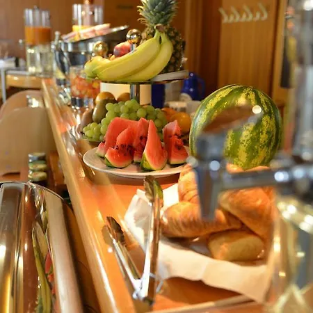 Amenity Hotel 3*