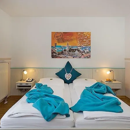 Amenity Hotel