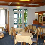Amenity Hotel 3*